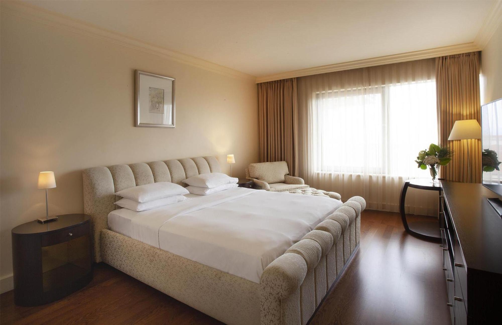 Grand Hyatt Hotel