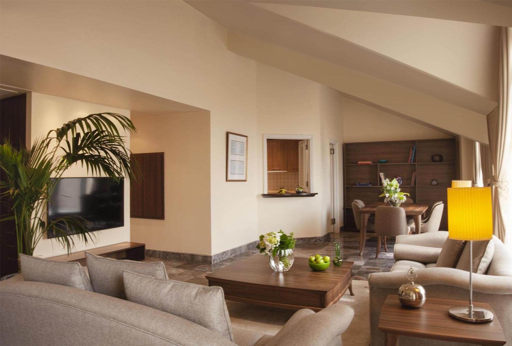 Grand Hyatt Hotel 5*